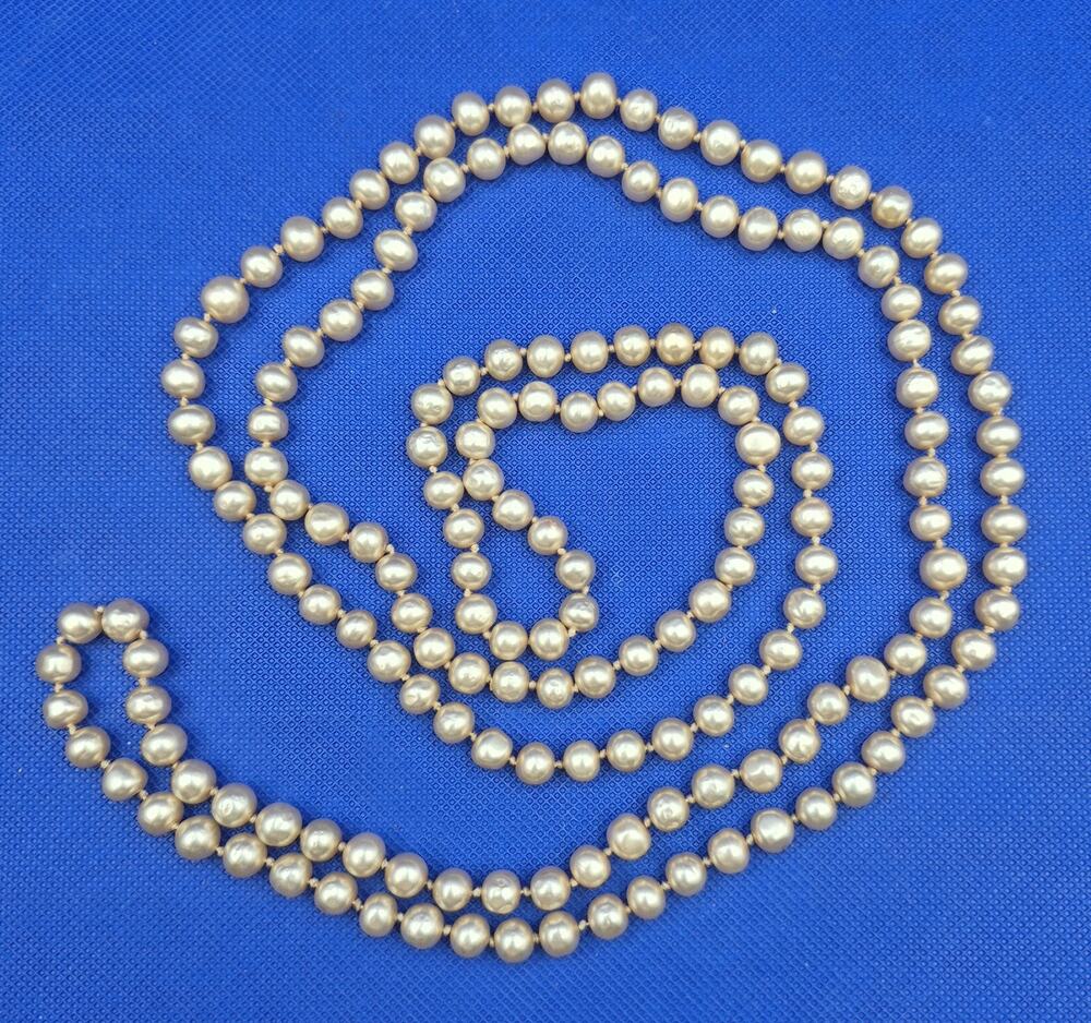 Gorgeous Retro Pearlescent Glass Bead 62" Rope Necklace Hand Knotted